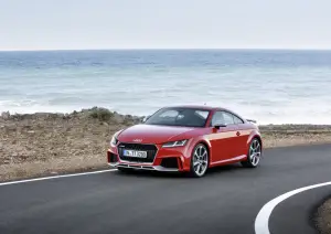 Audi TT RS Coupe e Audi TT RS Roadster