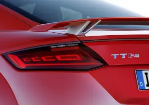 Audi TT RS Coupe e Audi TT RS Roadster