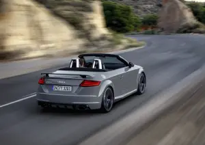 Audi TT RS Coupe e Audi TT RS Roadster