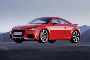 Audi TT RS Coupe e Audi TT RS Roadster