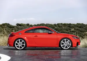 Audi TT RS Coupe e Audi TT RS Roadster
