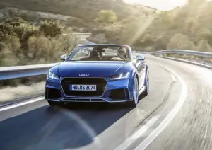Audi TT RS Coupe e Audi TT RS Roadster