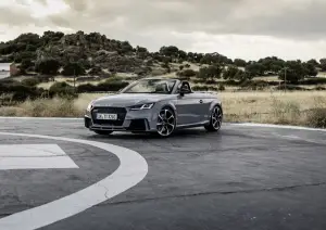 Audi TT RS Coupe e Audi TT RS Roadster