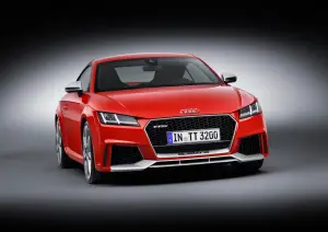 Audi TT RS Coupe e Audi TT RS Roadster