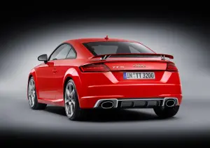 Audi TT RS Coupe e Audi TT RS Roadster