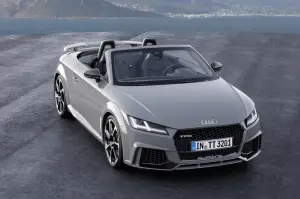 Audi TT RS Coupe e Audi TT RS Roadster