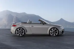 Audi TT RS Coupe e Audi TT RS Roadster
