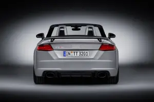 Audi TT RS Coupe e Audi TT RS Roadster