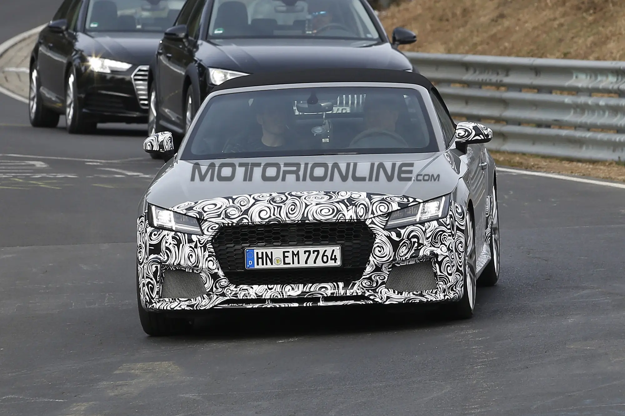 Audi TT RS Coupe e Roadster 2016 - Foto spia 15-03-2016 - 8