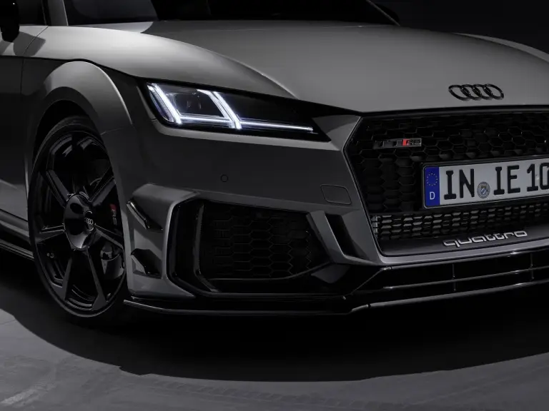 Audi TT RS Coupe? Iconic Edition - Foto - 6