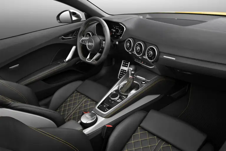 Audi TT S Roadster  - 3