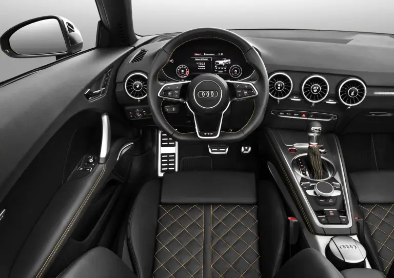 Audi TT S Roadster  - 4