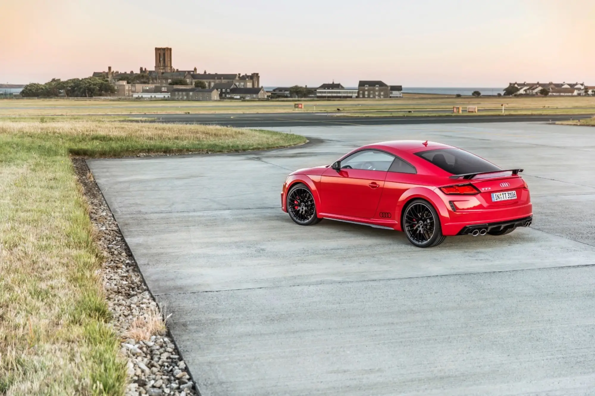 Audi TTS 2019 - 9
