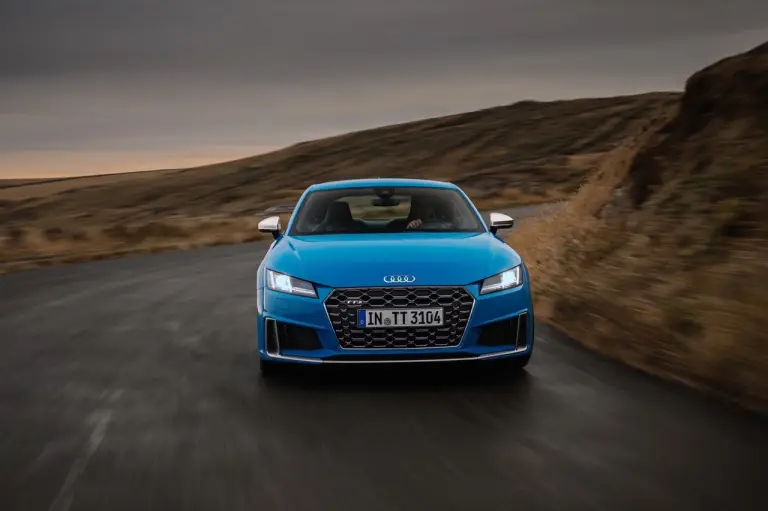 Audi TTS 2019 - 18