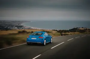 Audi TTS 2019 - 21