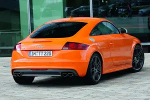 Audi TTS Coupé Facelift 2011 - 1