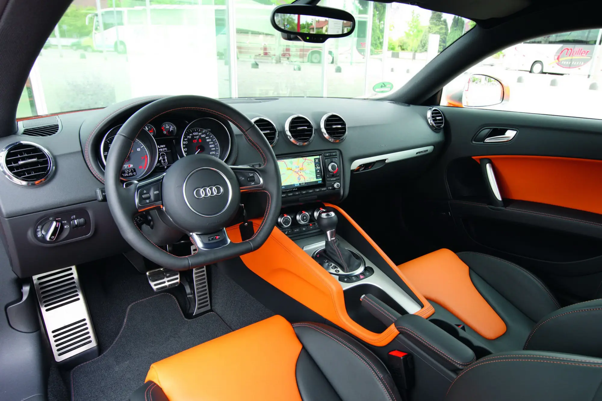 Audi TTS Coupé Facelift 2011 - 13