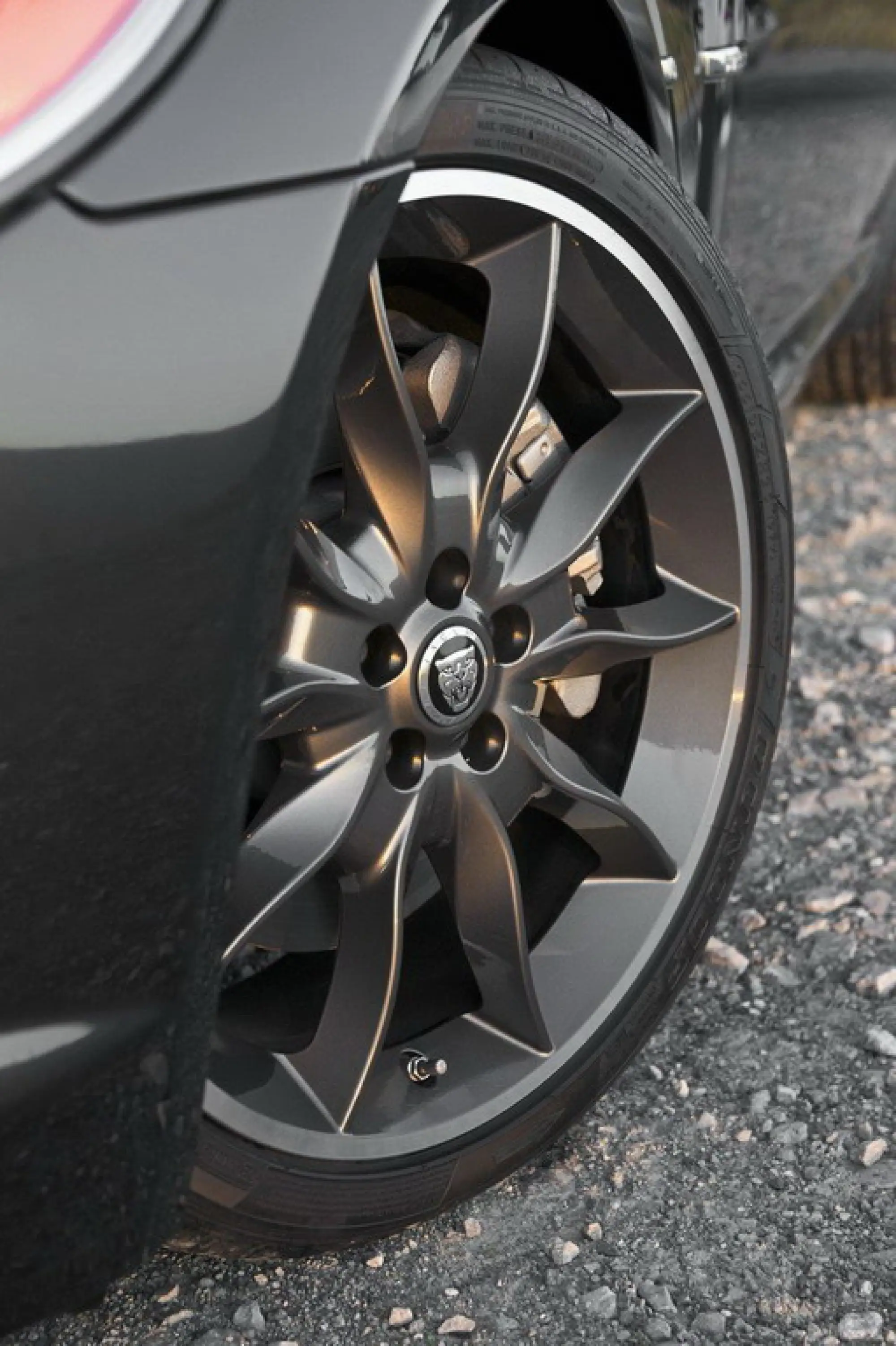 Audi XF Black Pack Edition - 5