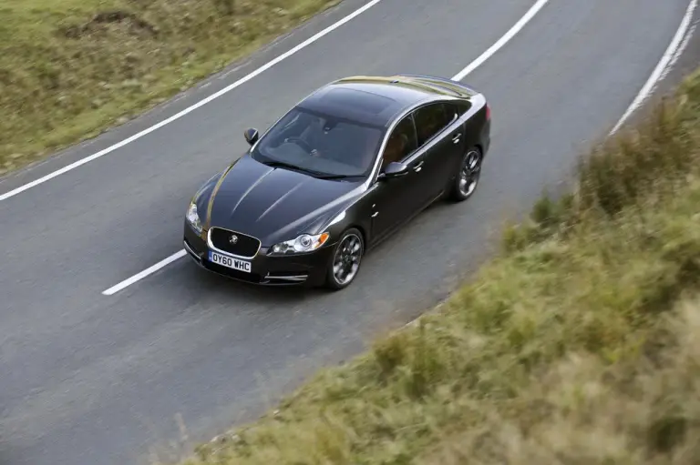 Audi XF Black Pack Edition - 10