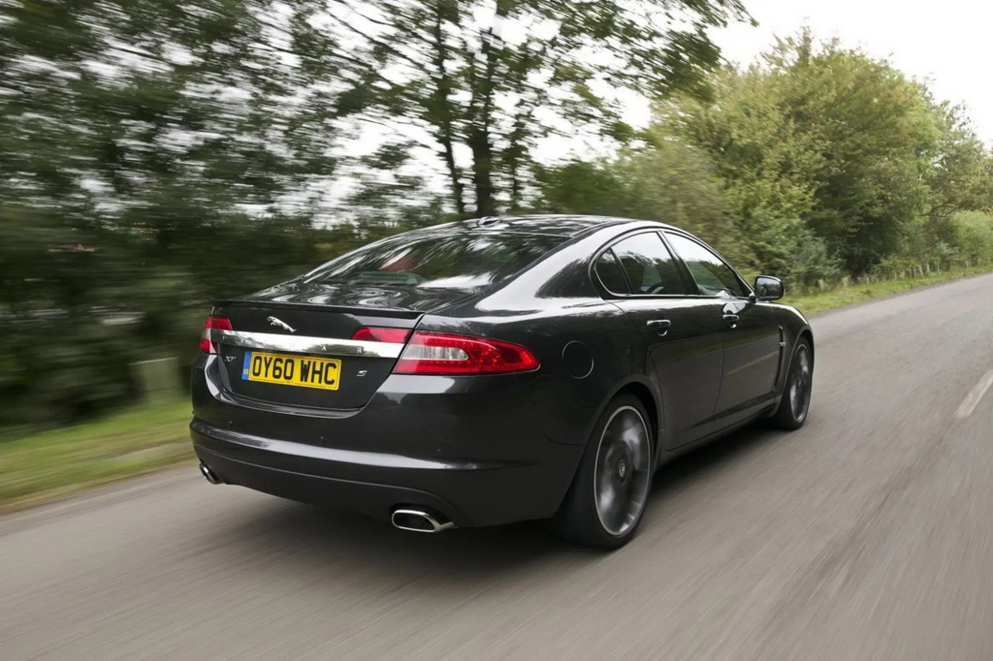 Audi XF Black Pack Edition - 11