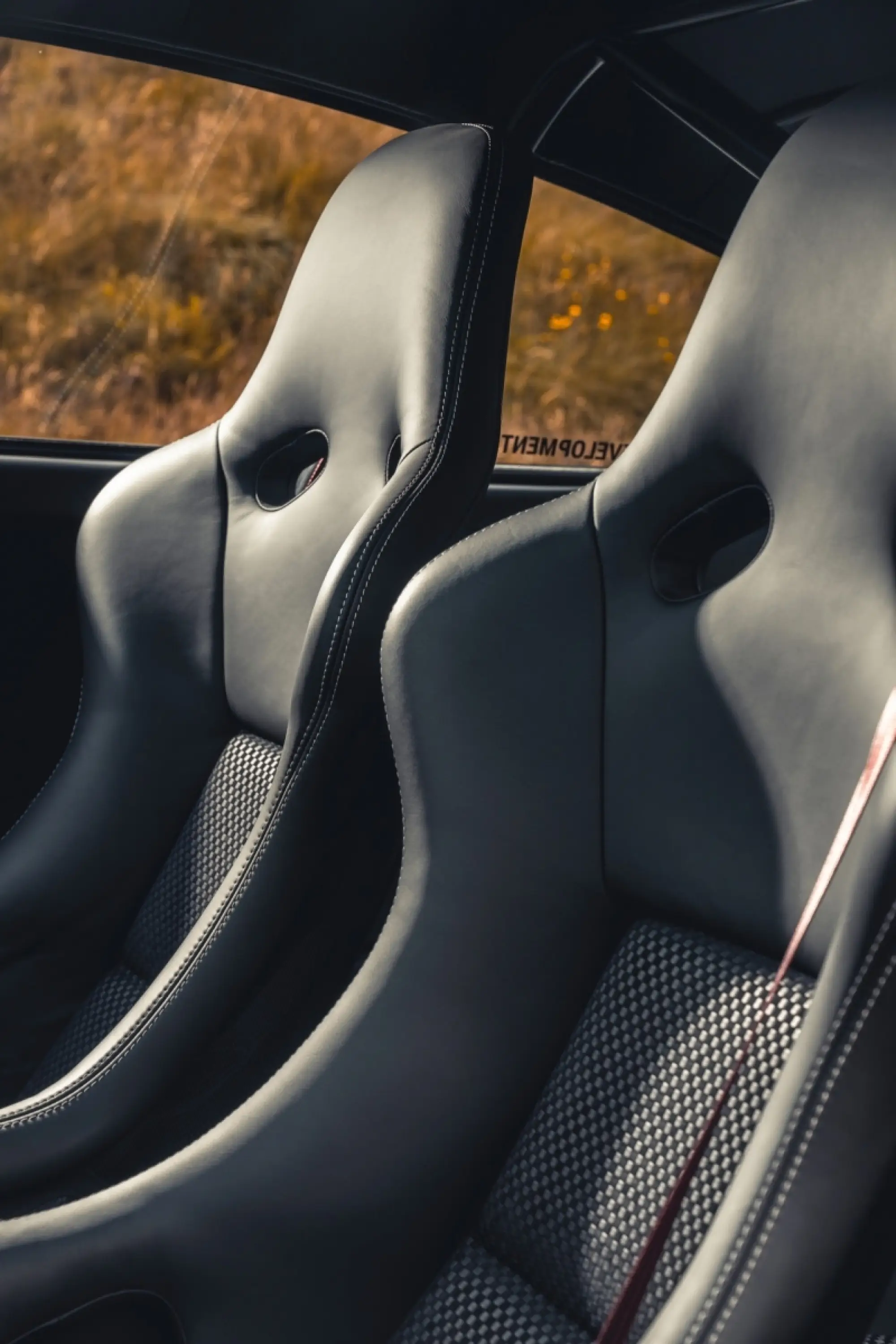 AutoArt 993R Porsche 911 restomod - Foto - 2