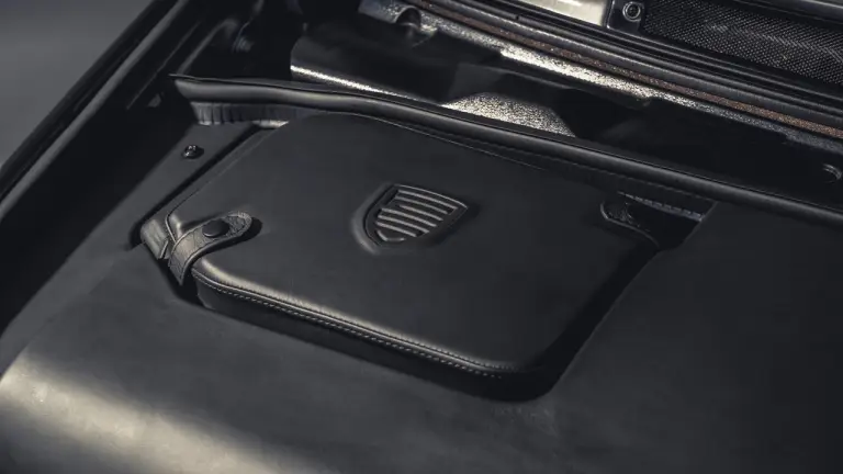 AutoArt 993R Porsche 911 restomod - Foto - 30