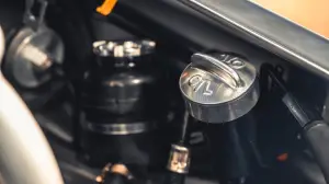 AutoArt 993R Porsche 911 restomod - Foto - 22