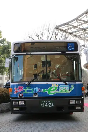 Autobus elettrici con tecnologia Nissan Leaf