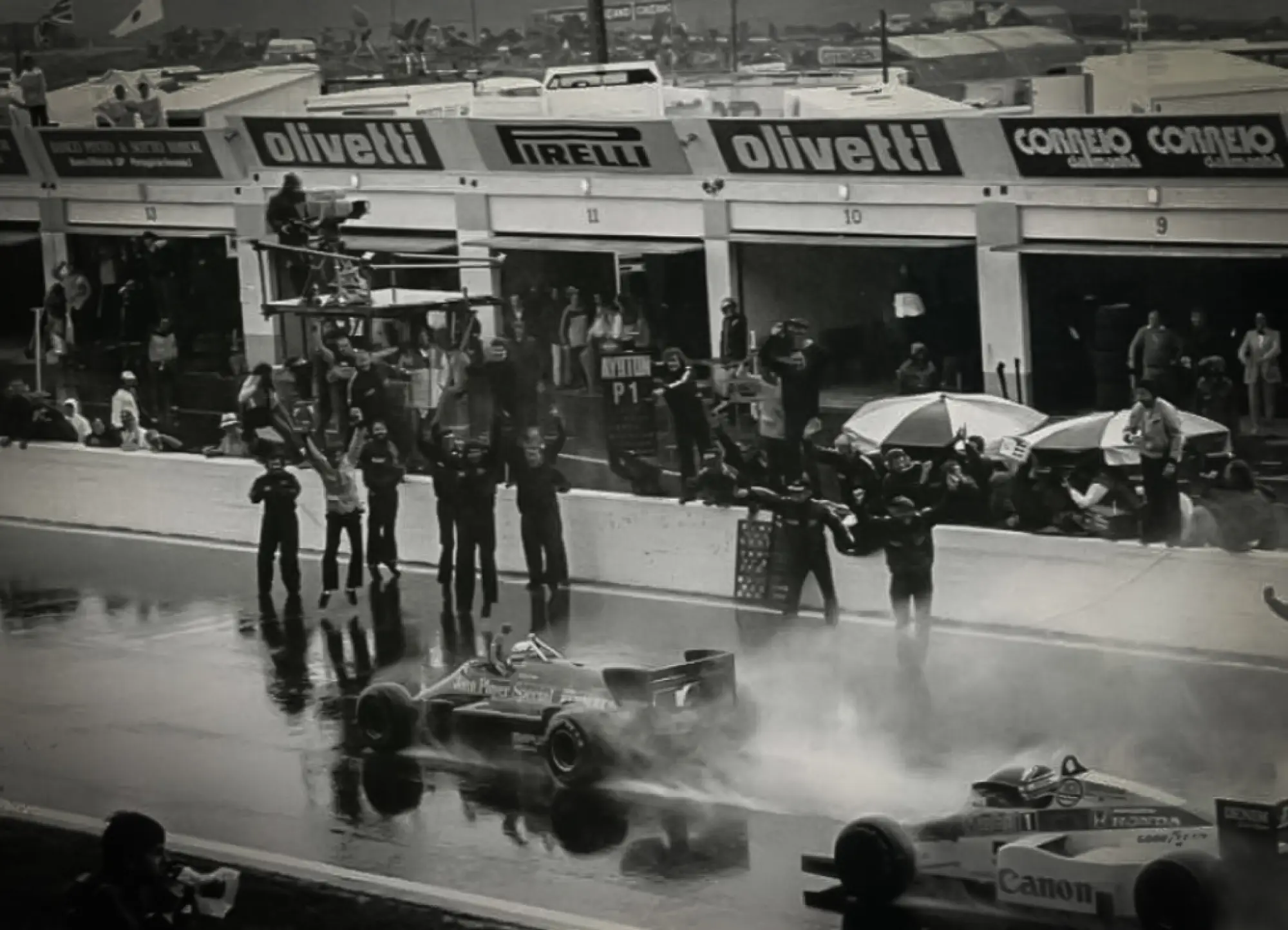 Ayrton Senna - Lotus - GP Estoril 1985 - 2