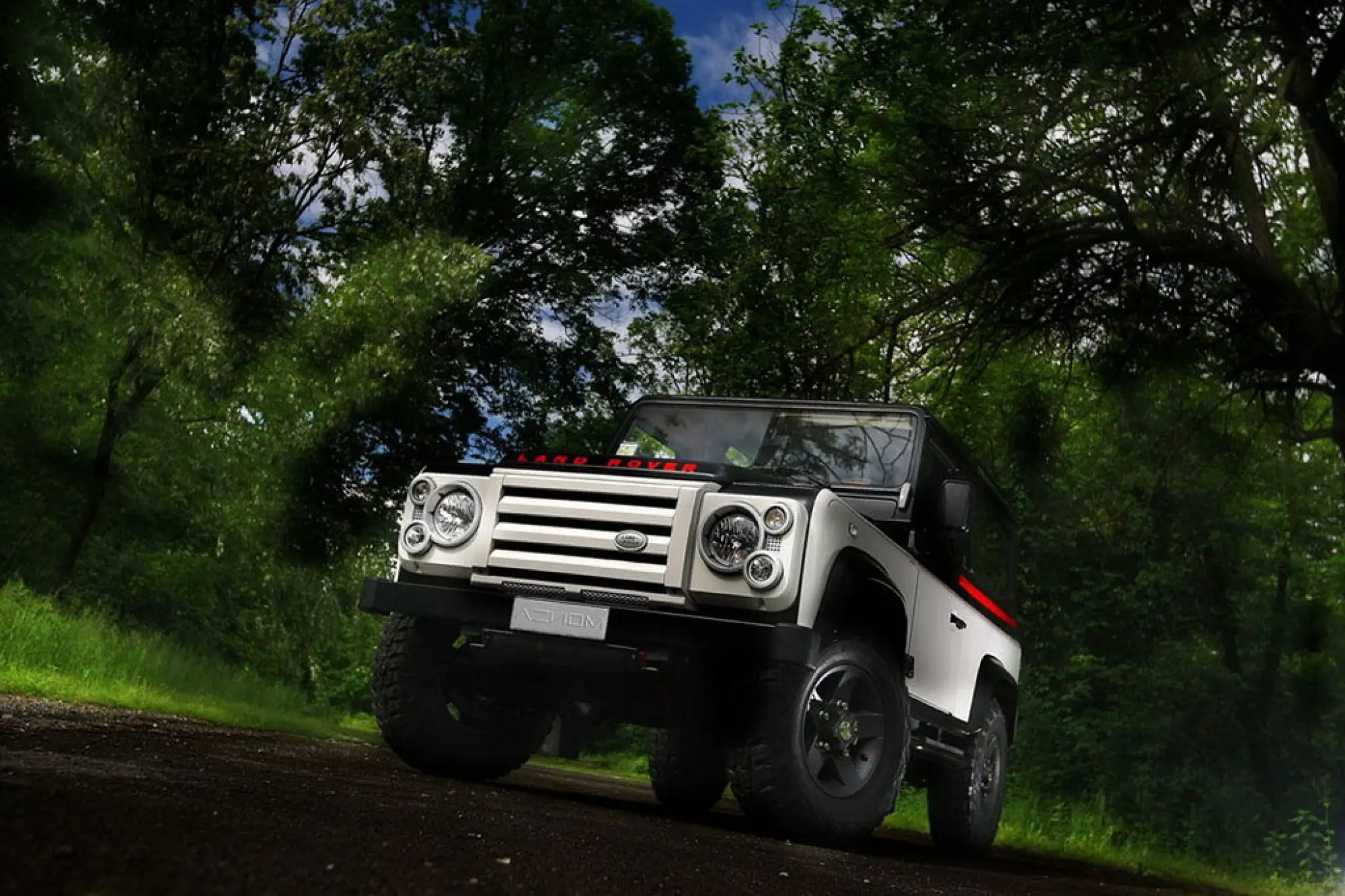 Aznom Land Rover Defender - 22