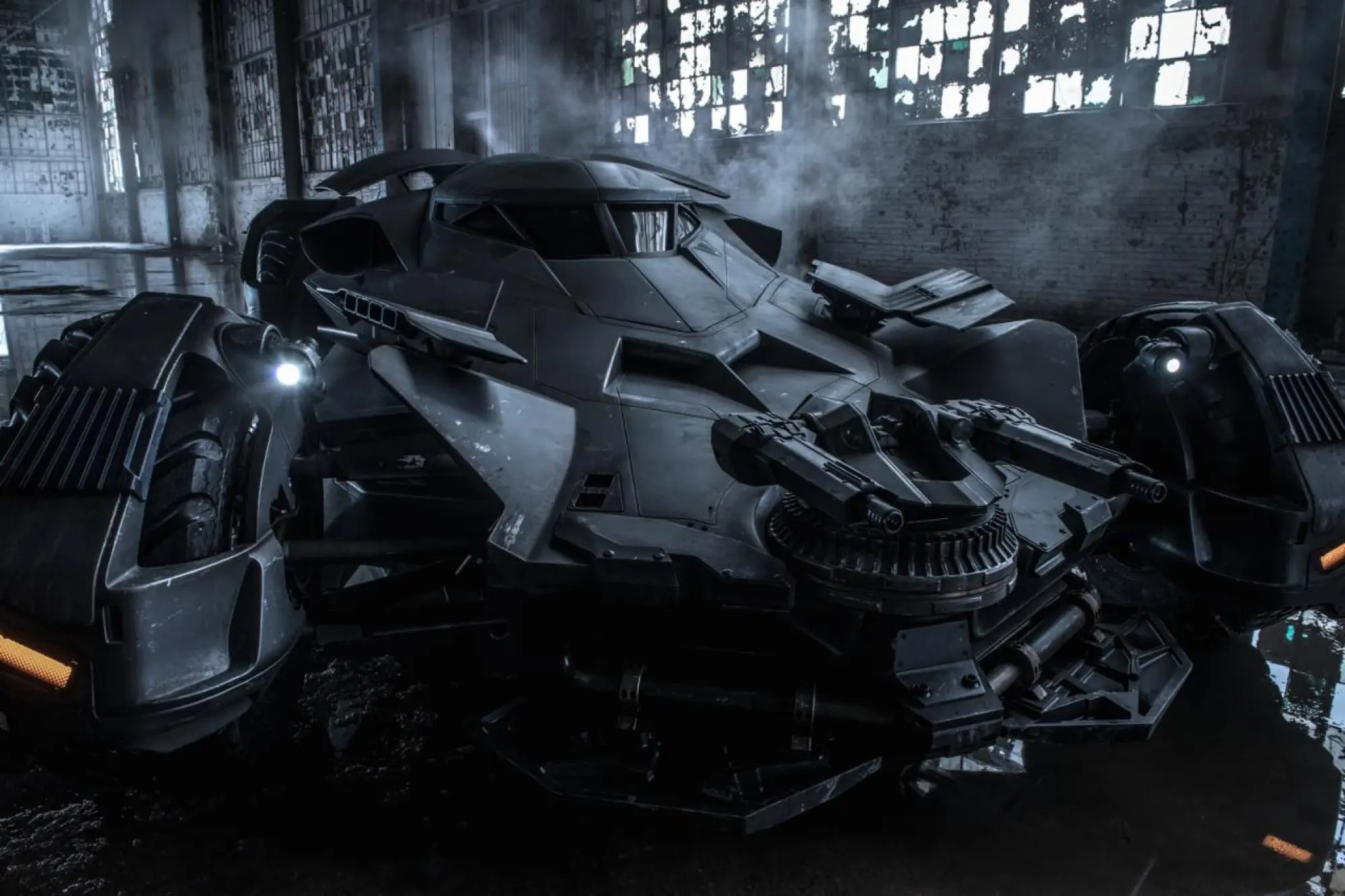Batmobile - Batman v Superman Dawn of Justice - 1