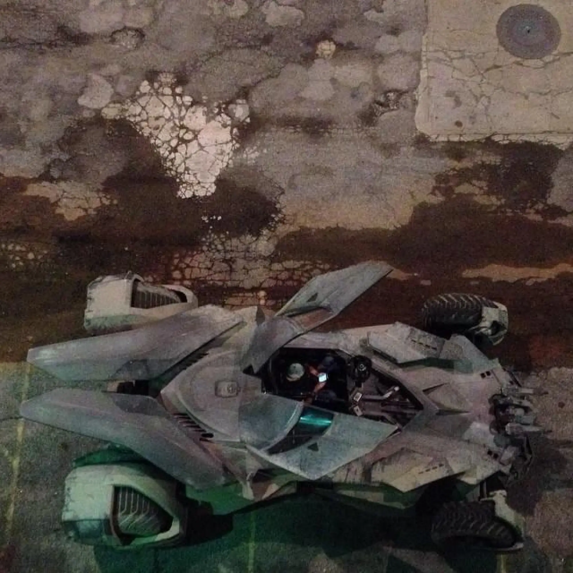 Batmobile - Batman v Superman Dawn of Justice - 3