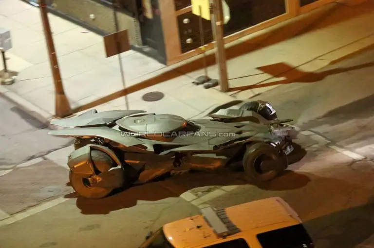 Batmobile - Riprese del Film Batman vs Superman: Dawn of Justice - 4