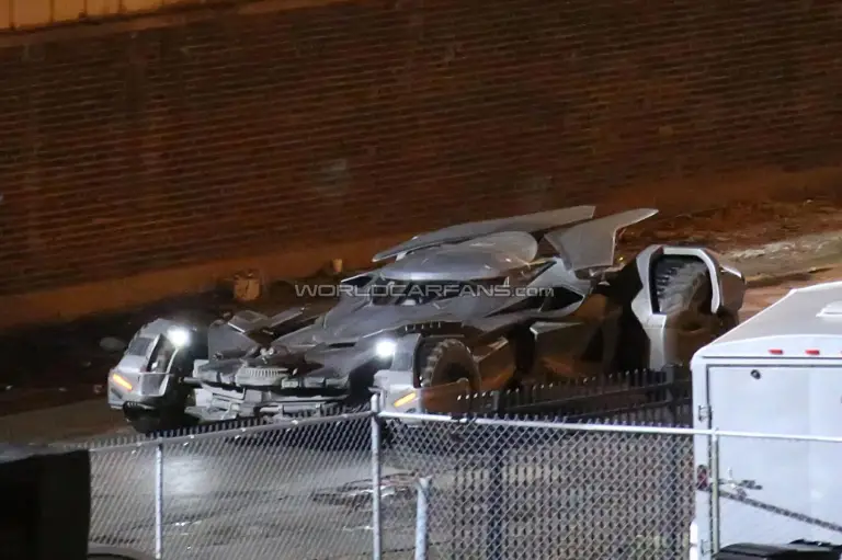 Batmobile - Riprese del Film Batman vs Superman: Dawn of Justice - 10