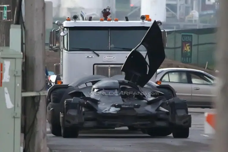 Batmobile - Riprese del Film Batman vs Superman: Dawn of Justice - 11