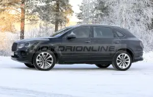 Bentley Bentayga 2021 - Foto spia 28-11-2019