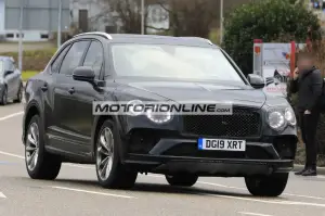 Bentley Bentayga facelift - Foto spia 3-6-2020 - 2