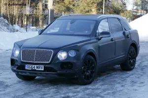 Bentley Bentayga - Foto spia 23-02-2015