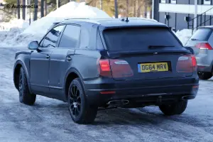 Bentley Bentayga - Foto spia 23-02-2015