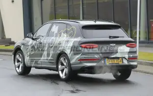 Bentley Bentayga LWB - Foto spia 22-10-2020
