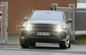 Bentley Bentayga LWB - Foto spia 22-10-2020