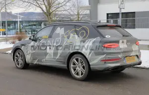Bentley Bentayga LWB - Foto spia 27-01-2021