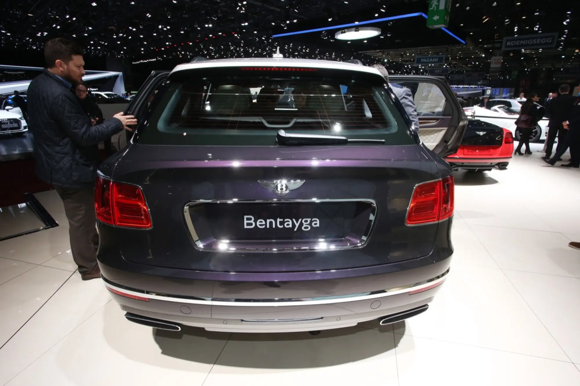 Bentley Bentayga Mulliner - Salone di Ginevra 2017 - 5