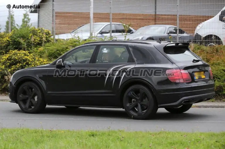 Bentley Bentayga Speed - Foto spia 01-09-2015 - 5