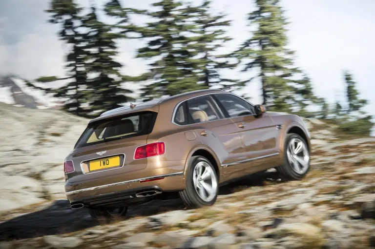 Bentley Bentayga - 35