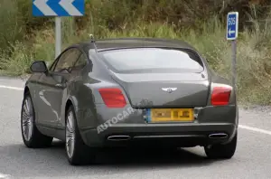 Bentley Continental GT 2011 - Foto spia 06-09-2010 - 2