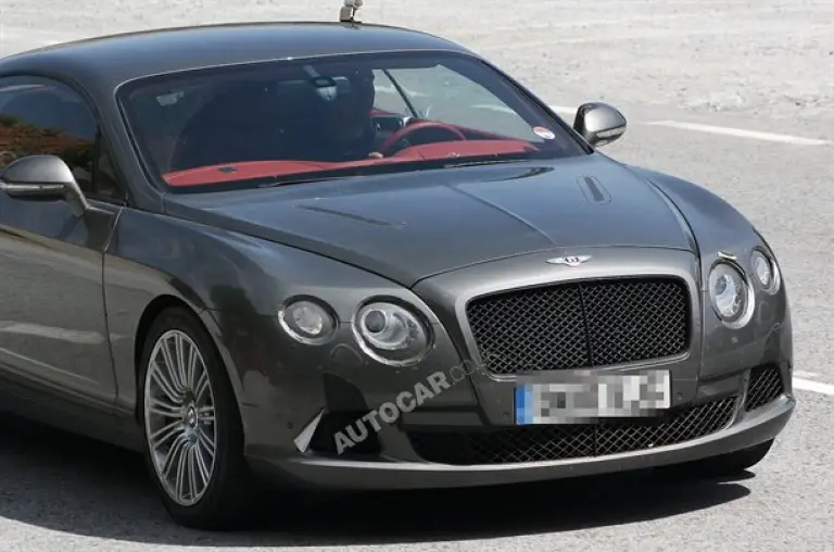 Bentley Continental GT 2011 - Foto spia 06-09-2010 - 3