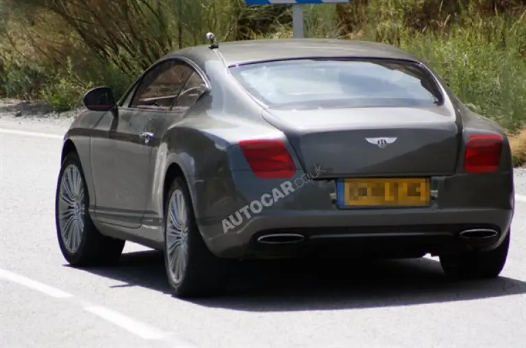 Bentley Continental GT 2011 - Foto spia 06-09-2010 - 4