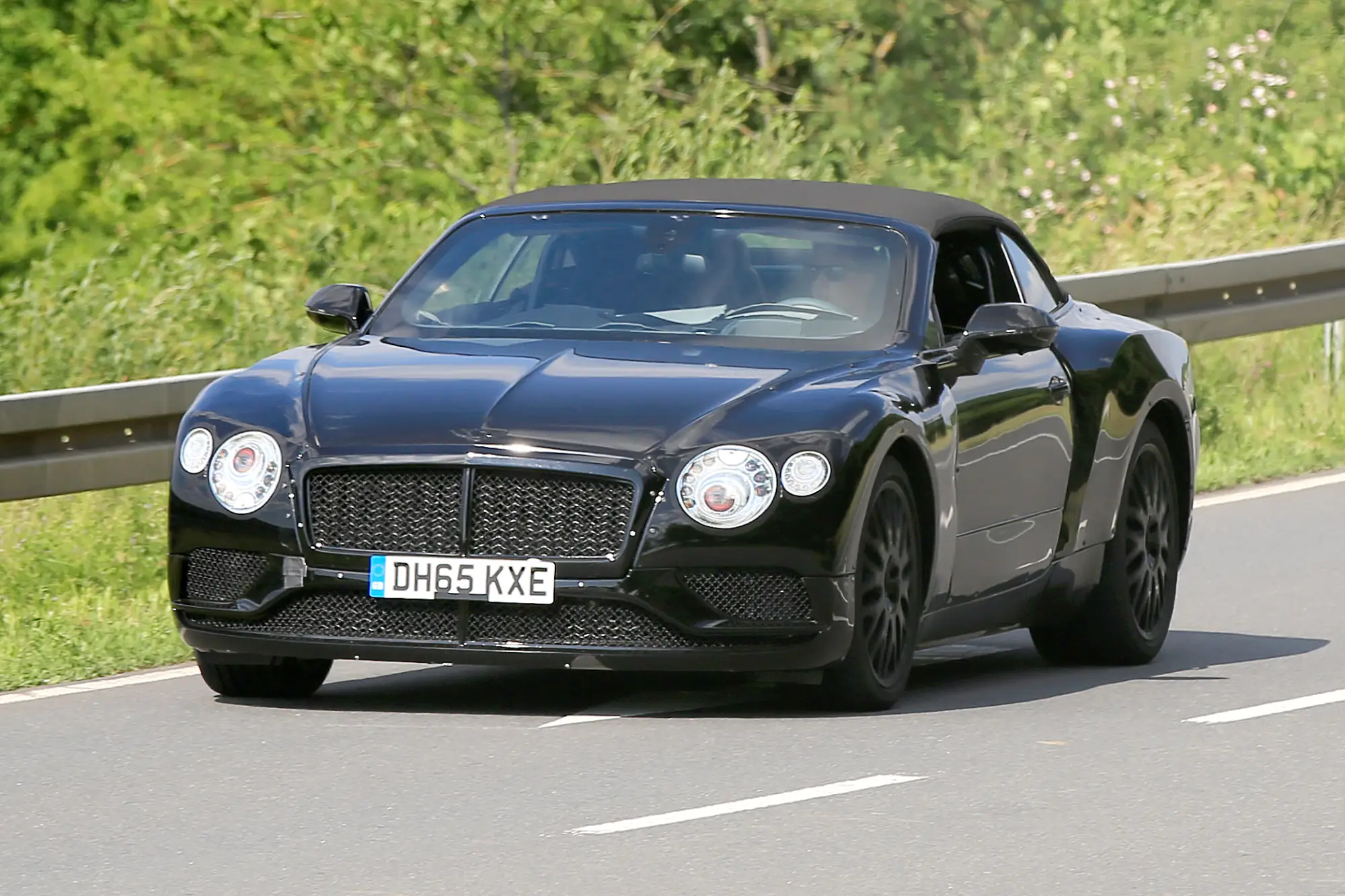 Bentley Continental GT Convertible foto spia - 1