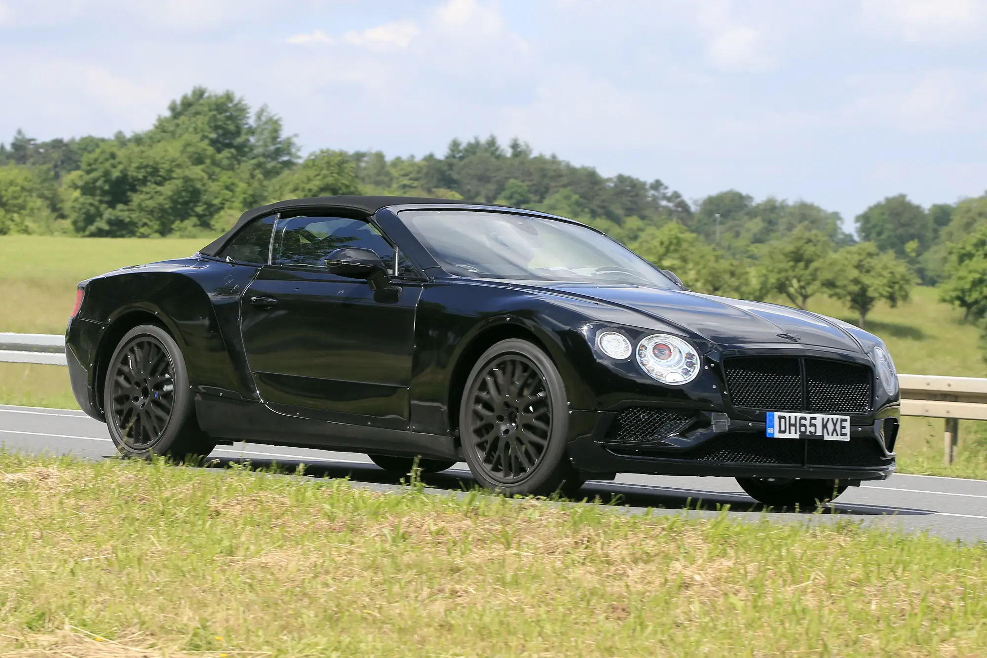 Bentley Continental GT Convertible foto spia - 12